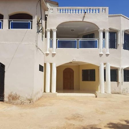 Touray Guest House Old Yundum 外观 照片
