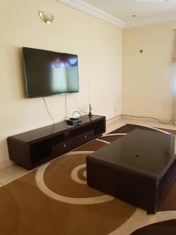 Touray Guest House Old Yundum 外观 照片